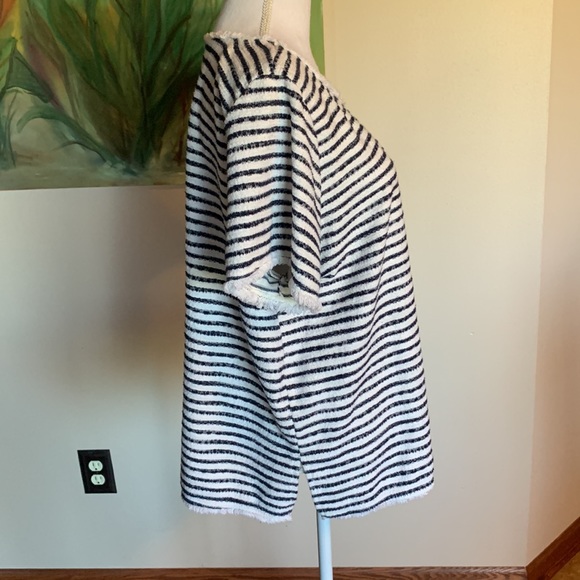 Green Envelope Striped Blouse - Picture 3 of 8